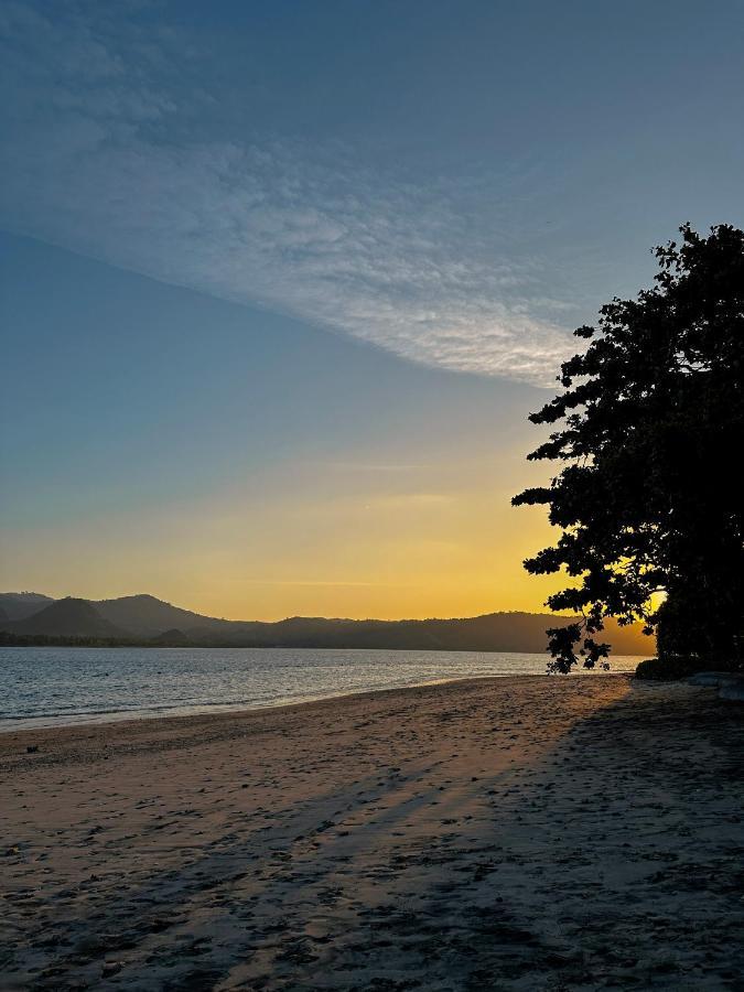 Vayam Boutique Resort Gili Asahan Exterior photo