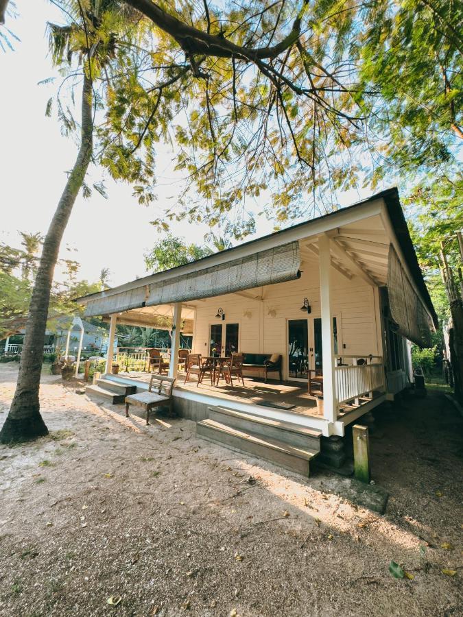 Vayam Boutique Resort Gili Asahan Exterior photo
