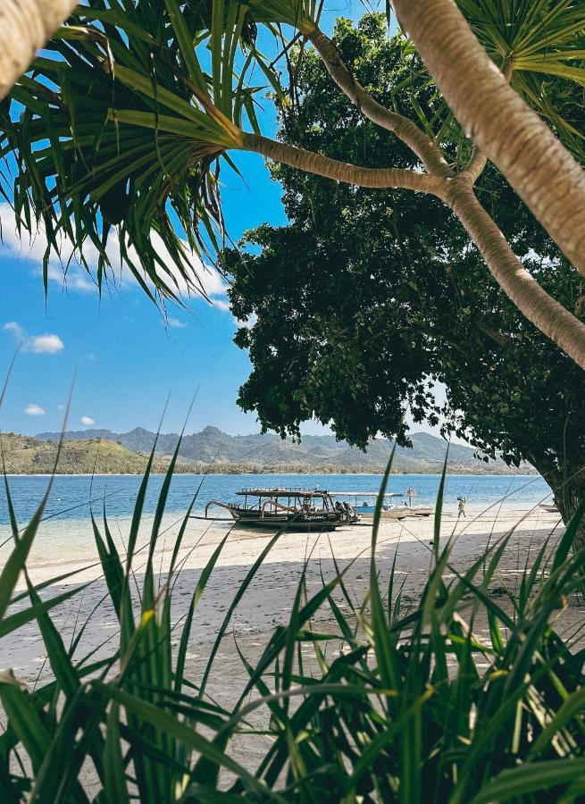 Vayam Boutique Resort Gili Asahan Exterior photo